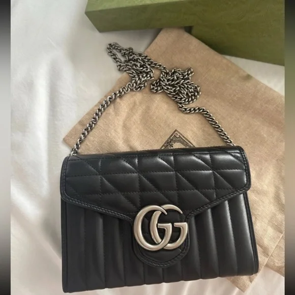 Gucci Black Quilted Leather Wallet - Picture 2 of 6